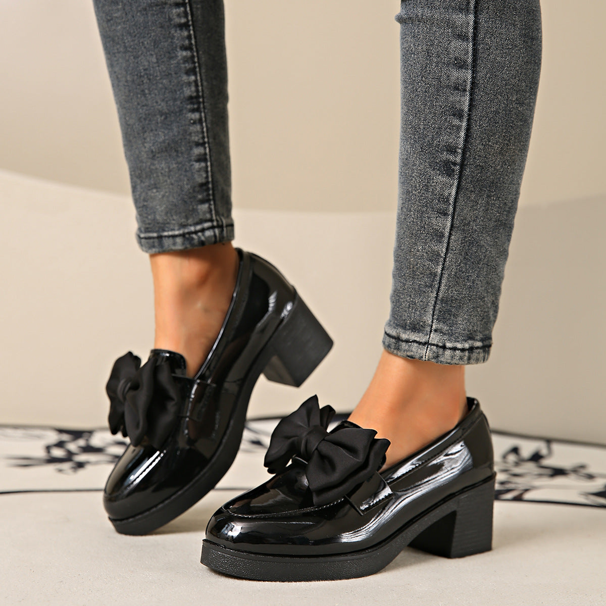 Womens Fashionable Bowtie Plus-Size High-Heel Pumps