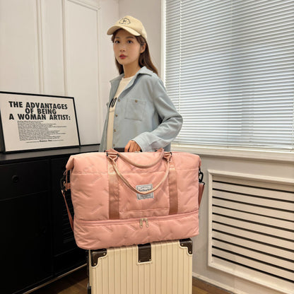 High-capacity Fitness Bag With A Dry-wet Separation Design