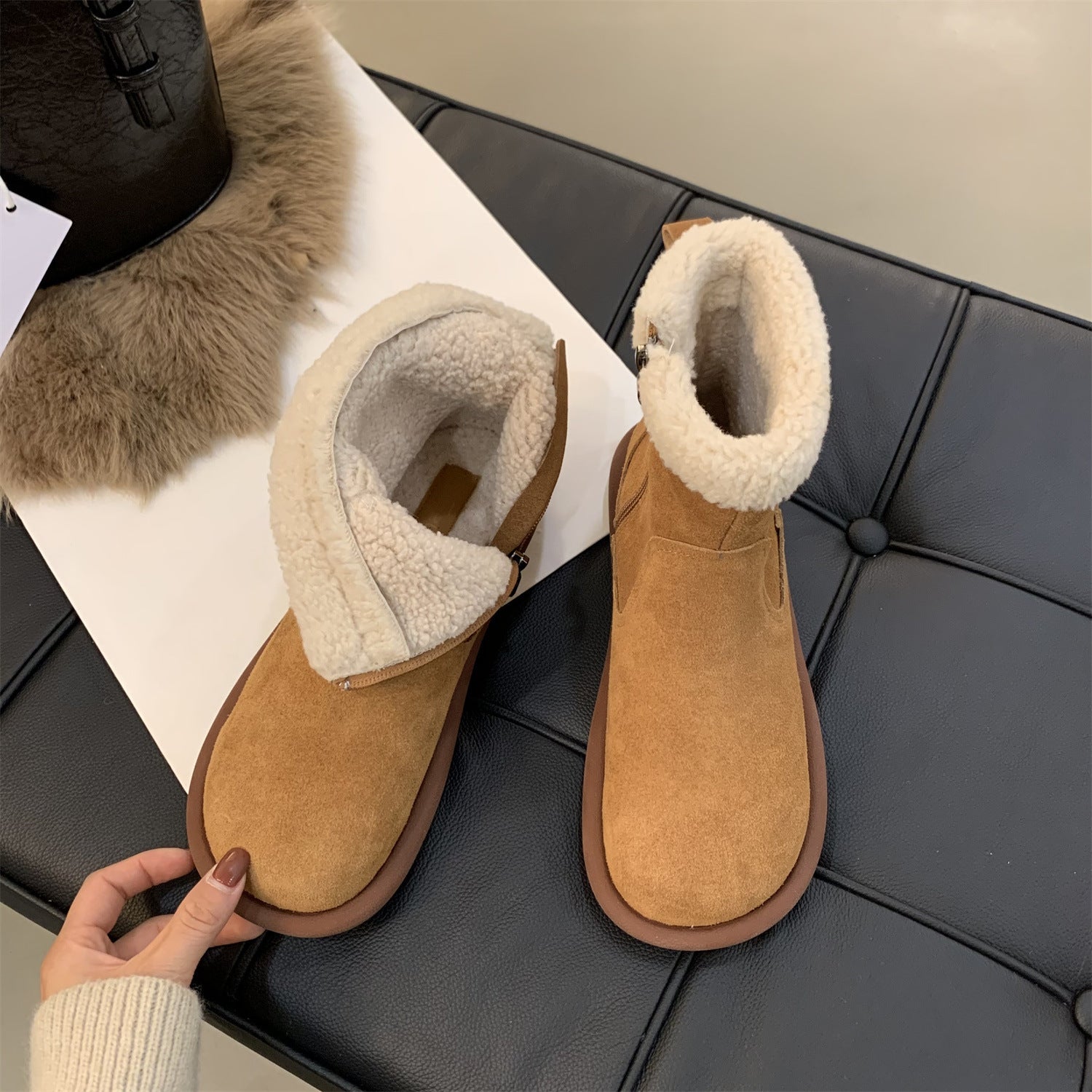 Womens Fashionable Retro Flat-Footed Furry Ankle Boots