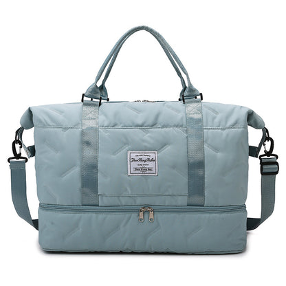 High-capacity Fitness Bag With A Dry-wet Separation Design