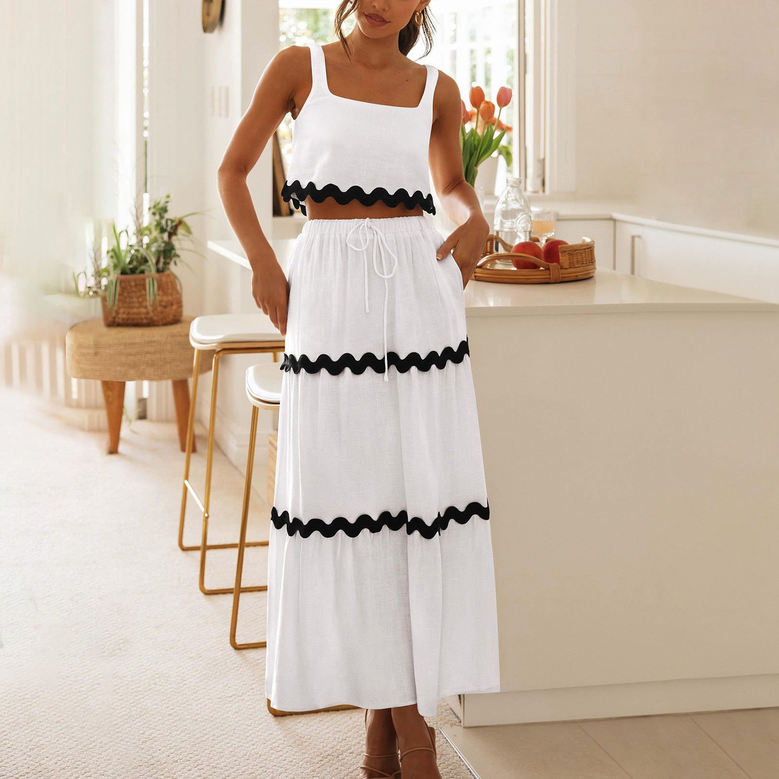 New SpringSummer Sleeveless Dress Set For Women