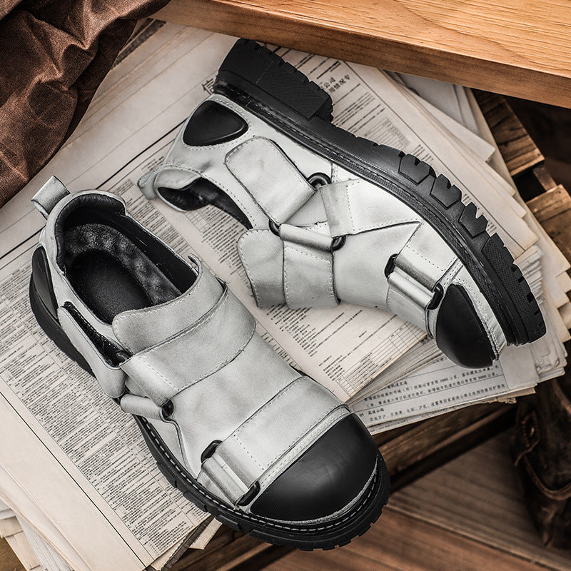 Work Boots Made From Full-grain Cowhide With A Round Toe And Low-cut Design